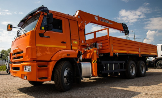 Автомобиль бортовой c КМУ на шасси КАМАЗ 65115-48